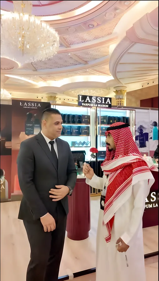 لقاء في معرض العطور
